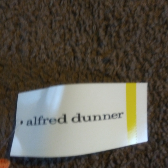 Saffron Alfred Dunner over the shoulder - Picture 4 of 5